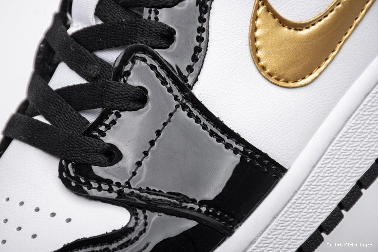 Mid Jordan Gold 1   852542-007 Patent Black White 0322